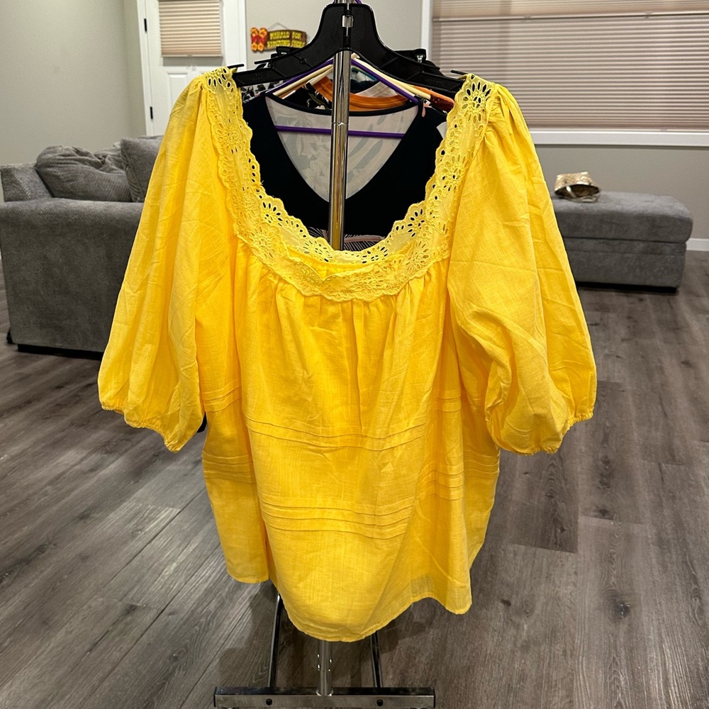 Women’s plussize Bright Yellow Eye-let detail Puff-sleeve Blouse💜💜2X - Picture 3 of 6